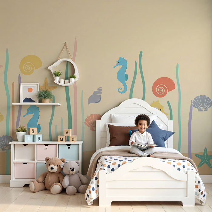 Papel de parede para quarto de bebé | Cavalos-marinhos e conchas coloridos num ambiente marinho suave