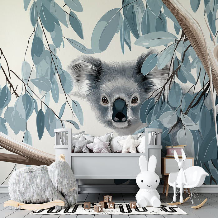 Babyzimmer Tapete | Neugieriger Koala unter Eukalyptusblättern