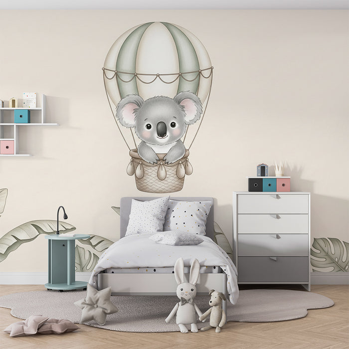 Tapet pentru camera de bebeluși | Koala într-un balon cu aer cald deasupra junglei