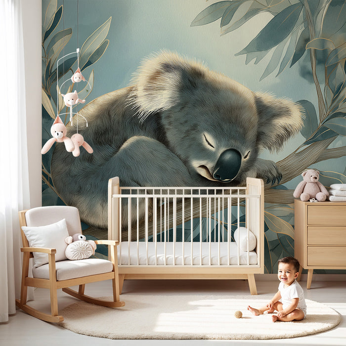 Papel de parede quarto bebê | Usnjeni koala na pomirjujoči veji listja