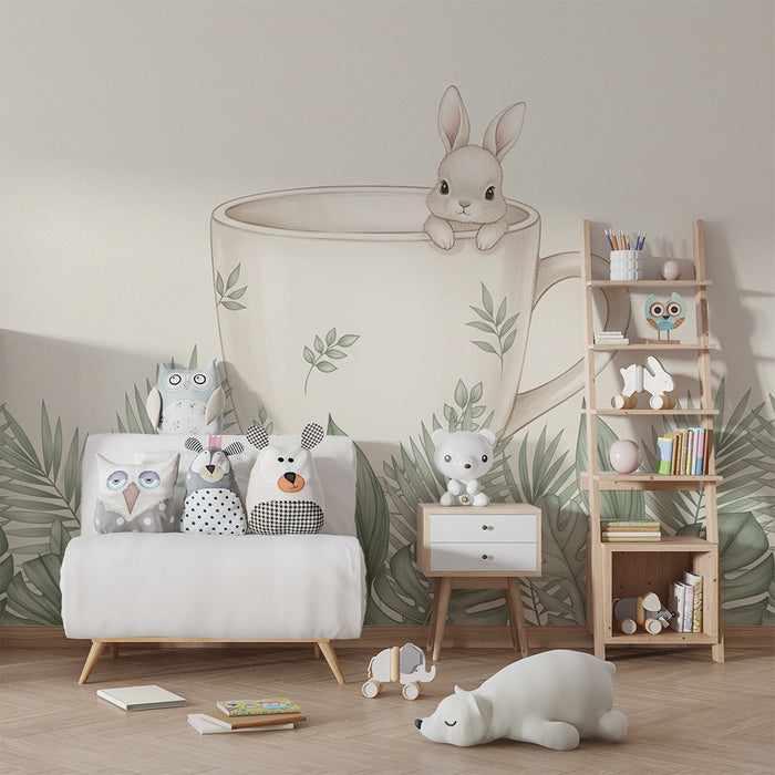 Papier peint chambre bébé | Lapin mignon dans une tasse avec feuillage tropical