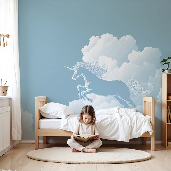 Børneværelse tapet | Magisk enhjørning i bløde skyer