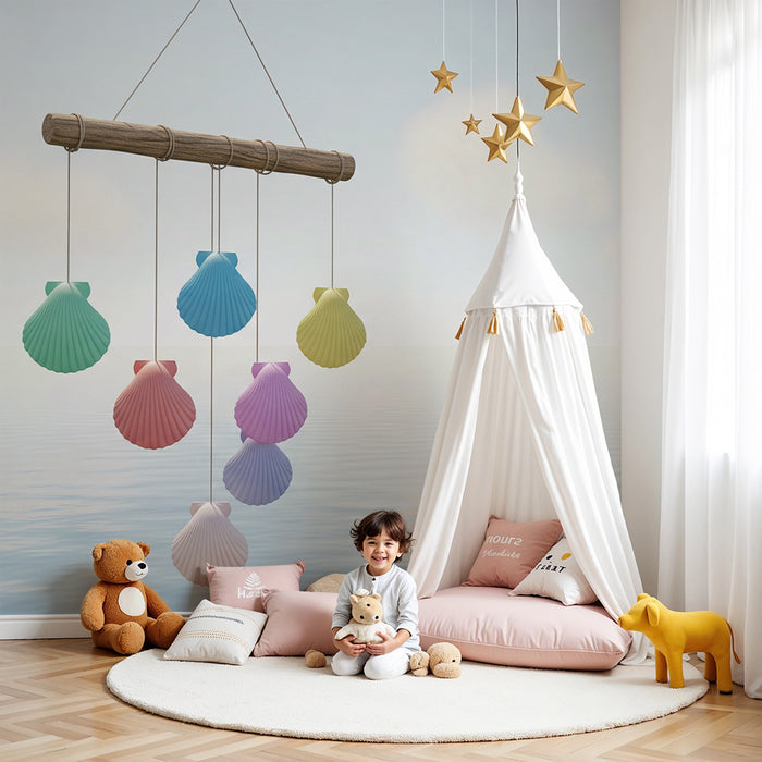 Behang kinderkamer | Kleurrijke schelpenmobiel op rustige zeefond