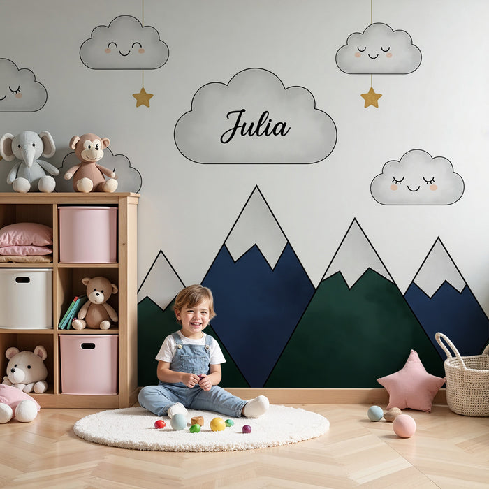 Tapet barnerom | Myke fjell og smilende skyer Julia