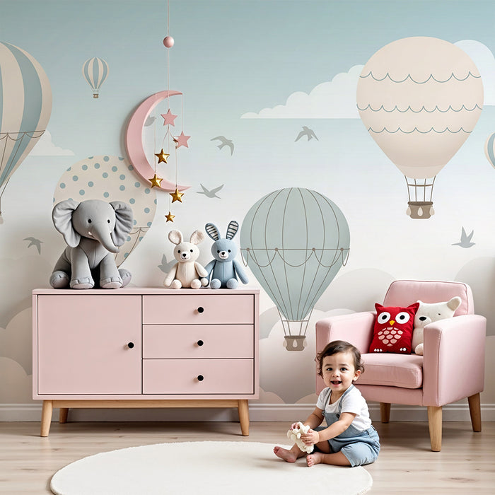 Papier peint chambre bébé | Montgolfières flottantes dans un ciel doux