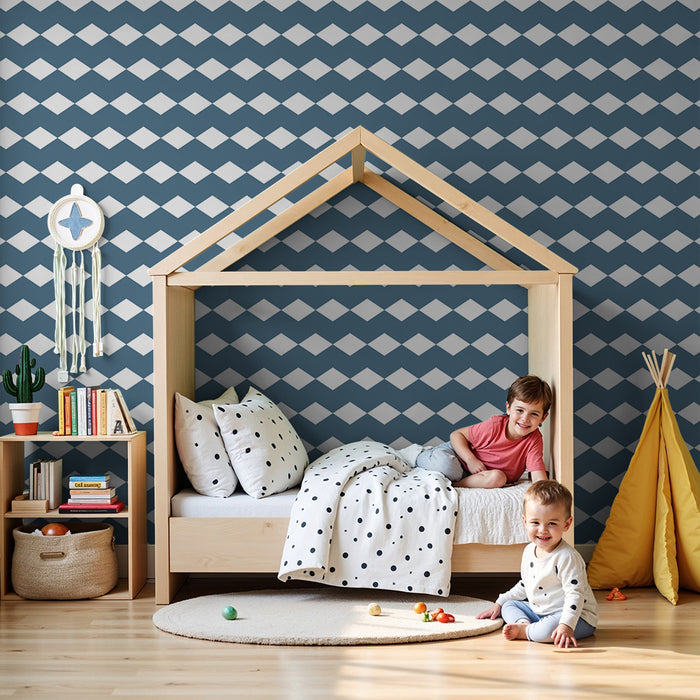 Papel de parede para quarto de bebé | Padrão de losangos azul e branco para um ambiente suave