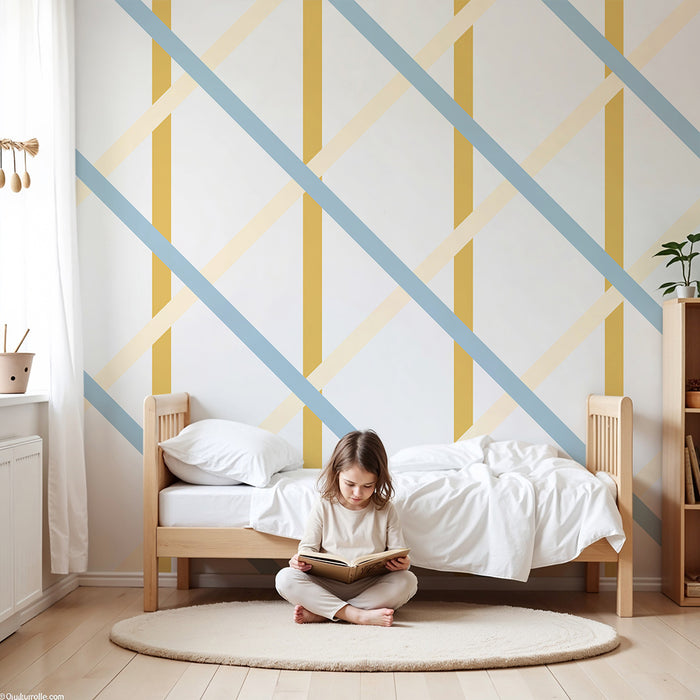 Barnväggstapet | Geometriskt diagonalt mönster i mjuka toner