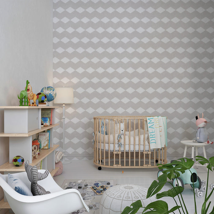 Papel de parede para quarto de bebé | Padrão geométrico de losangos em bege e branco