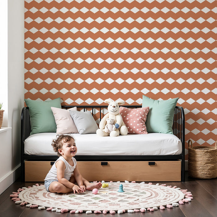 Papel de parede para quarto de bebé | Padrão losangos em terracota e branco para um ambiente suave