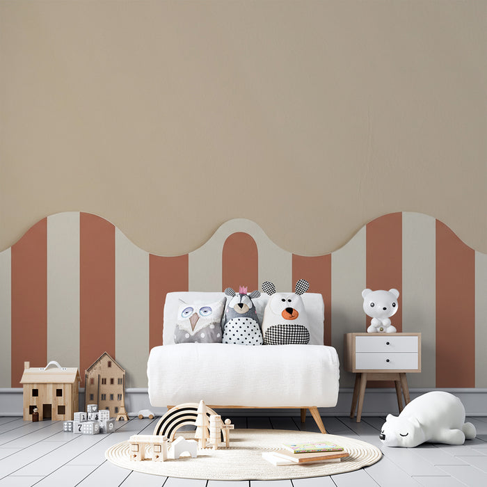 Papier peint chambre bébé | Motif rayé avec vagues en terracotta et crème