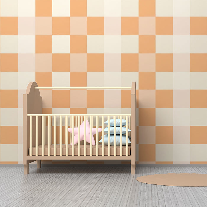 Papel pintado para habitación de bebé | Estampado vichy suave en naranja y crema