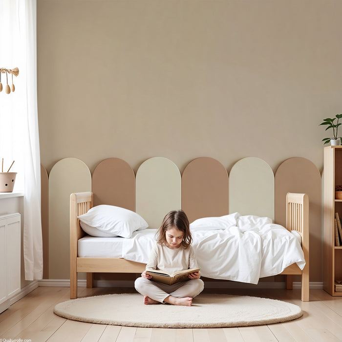 Papier peint chambre bébé | Motifs arrondis en tons doux de beige et terracotta