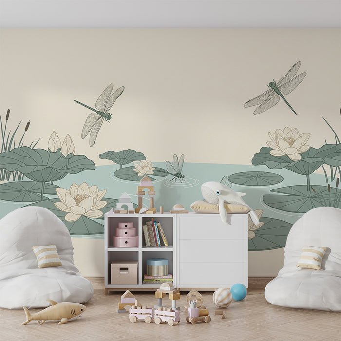 Papier peint chambre bébé | Nénuphars et libellules dans un décor aquatique apaisant