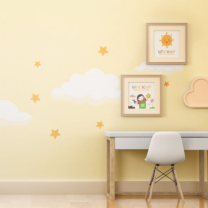 Papel de parede quarto bebê | Nuvens fofas e estrelas douradas