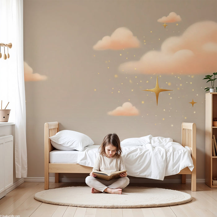 Papier peint chambre bébé | Nuages roses et étoiles dorées pour un ciel féérique