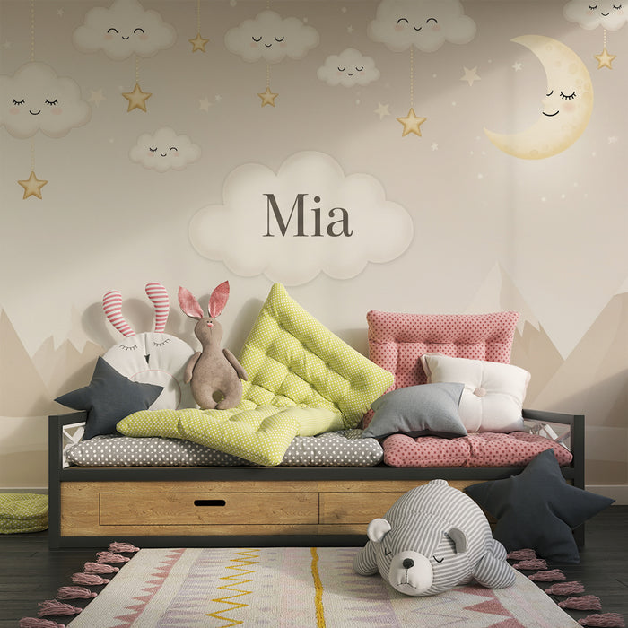 Babyzimmer Tapete | Lächelnde Wolken und goldener Mond in einer sanften Landschaft