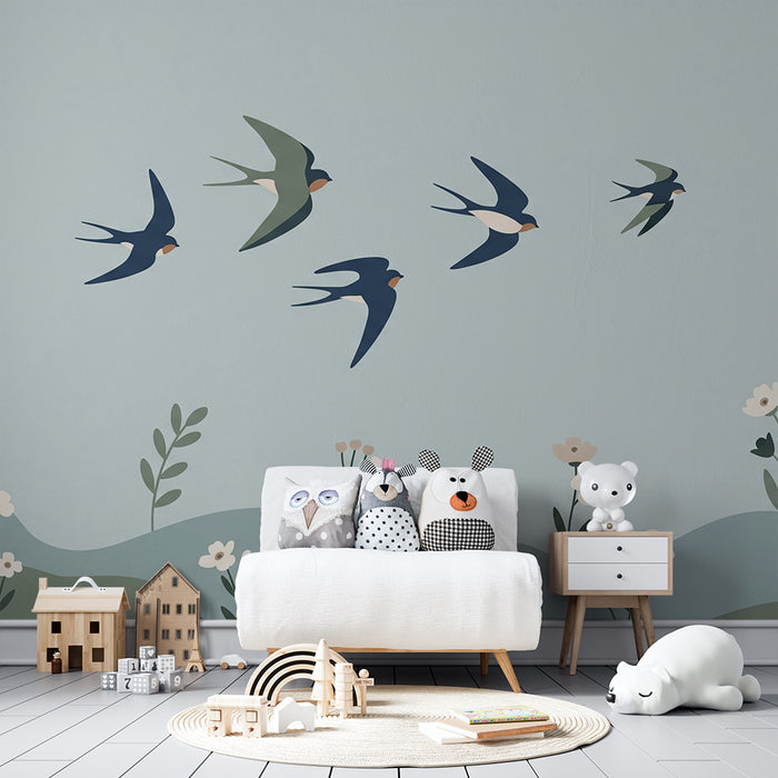 Papel de parede para quarto de bebé | Pássaros a voar sobre uma paisagem floral suave