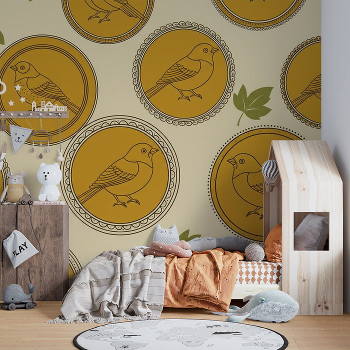 Papier peint chambre bébé | Oiseaux stylisés dans des médaillons dorés sur fond crème