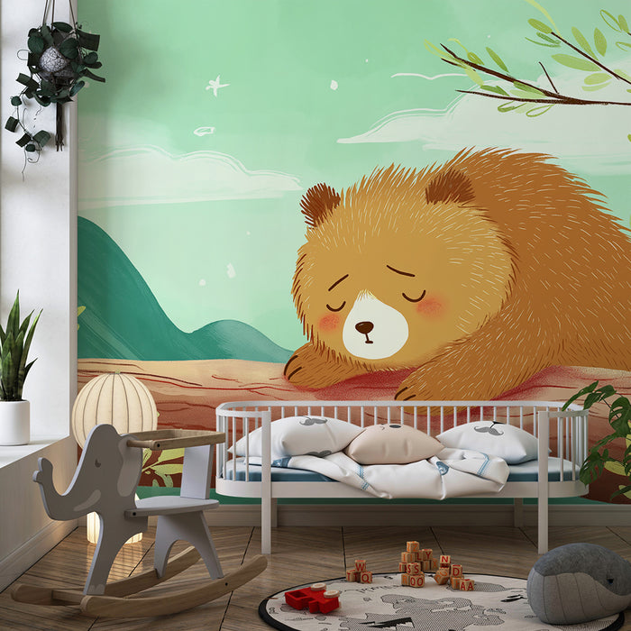 Papier peint chambre bébé | Ours endormi sur une bûche dans un paysage apaisant