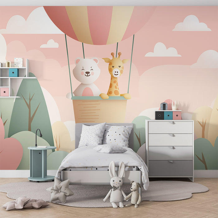 Papier peint chambre bébé | Ours et girafe en montgolfière au-dessus d'un paysage pastel