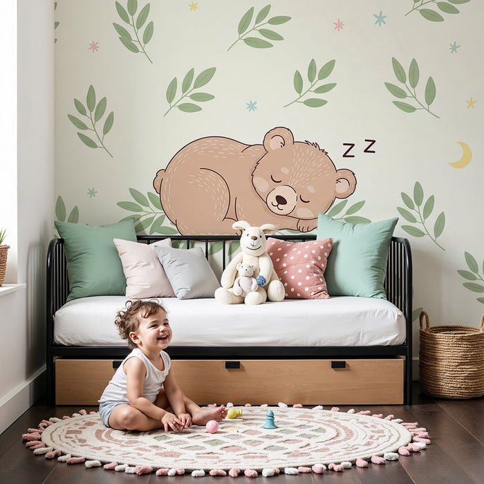 Papel pintado infantil | Osito dormido entre las delicadas hojas