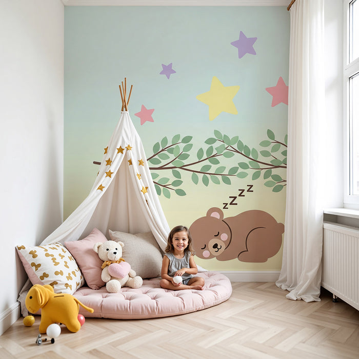 Papel pintado infantil | Osito dormido bajo un cielo estrellado pastel