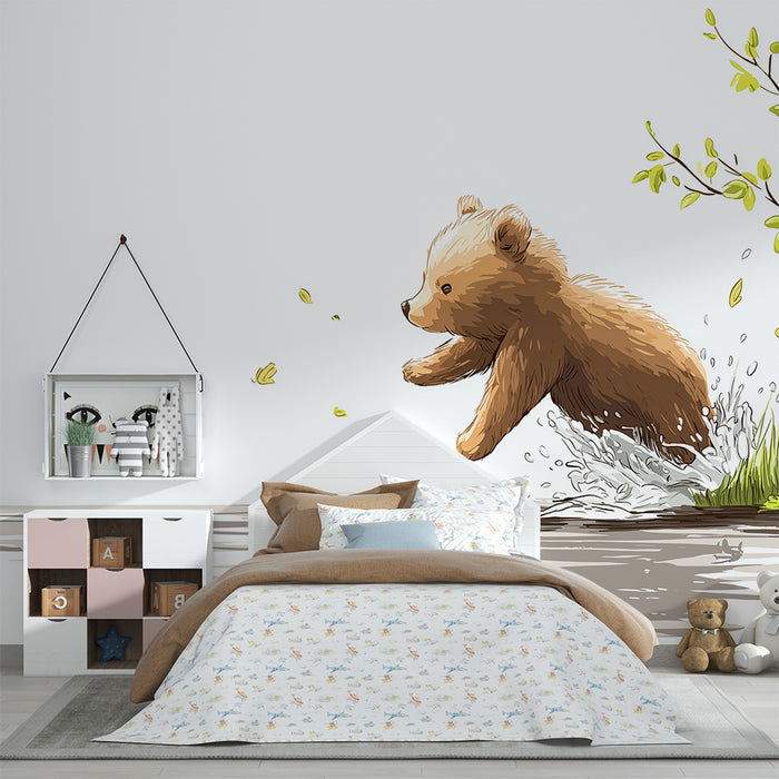 Tapet pentru camera de bebeluși | Ursulețul jucaus sărind în apă