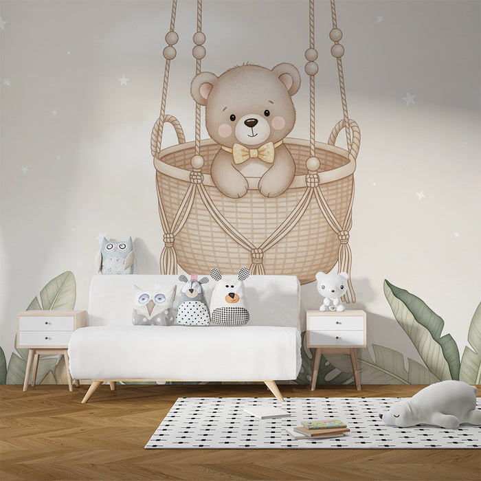 Papel de perete cameră bebeluși | Ursuleț suspendat și frunziș moale