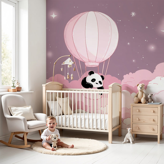 Papel de parede quarto bebê | Panda fofo em um balão de ar quente acima das nuvens cor-de-rosa