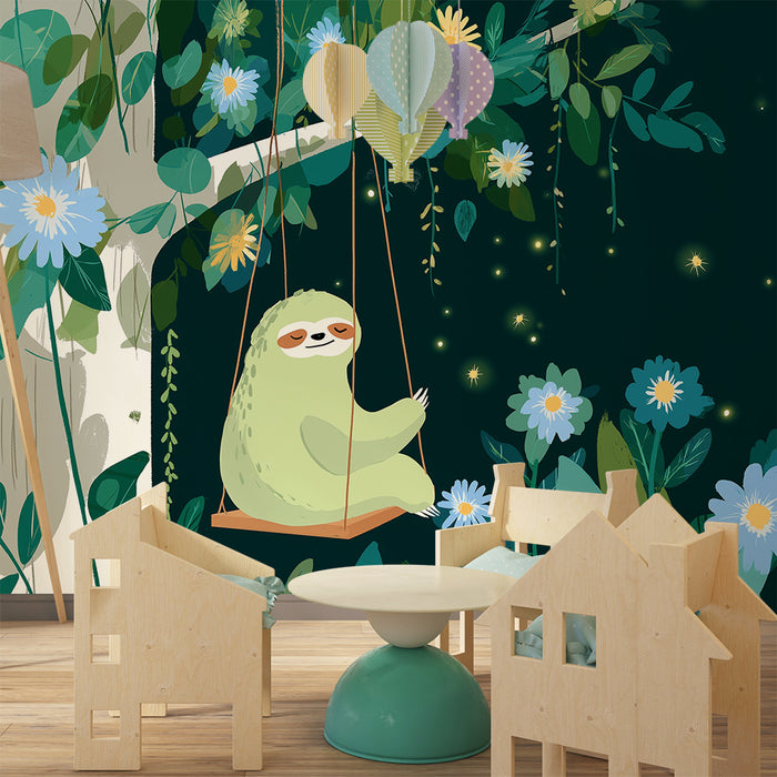 Papier peint chambre bébé | Paresseux sur une balançoire entouré de fleurs et de feuillage