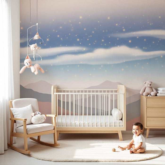 Papel de parede quarto bebê | Paisagem de montanha estrelada com nuvens suaves
