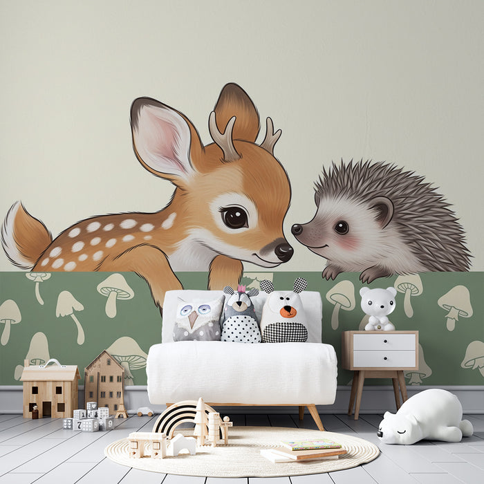 Papier peint chambre bébé | Petit cerf et hérisson dans un décor forestier