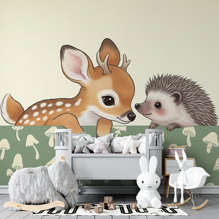 Papier peint chambre bébé | Petit cerf et hérisson dans un décor forestier