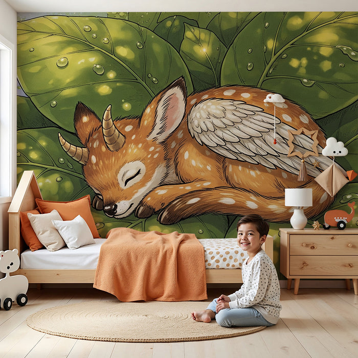 Papel pintado habitación bebé | Pequeño cervatillo dormido sobre hojas frondosas
