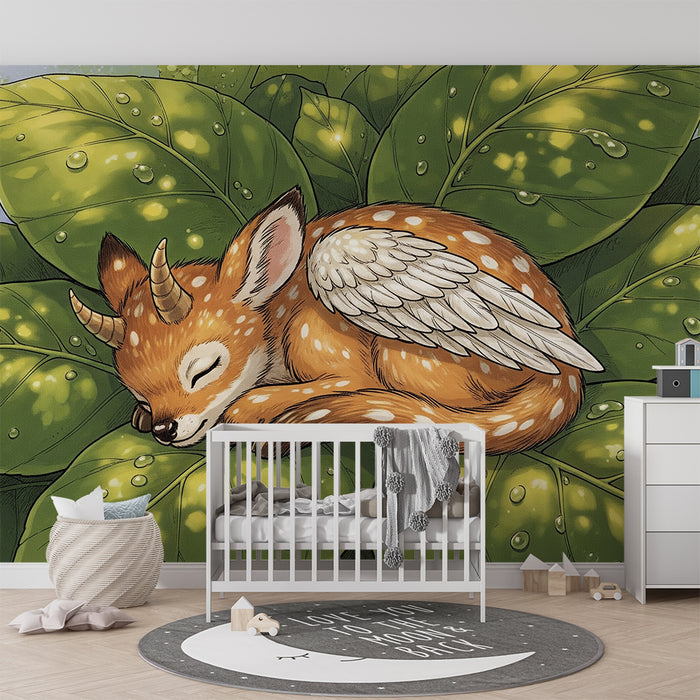 Papel pintado habitación bebé | Pequeño cervatillo dormido sobre hojas frondosas
