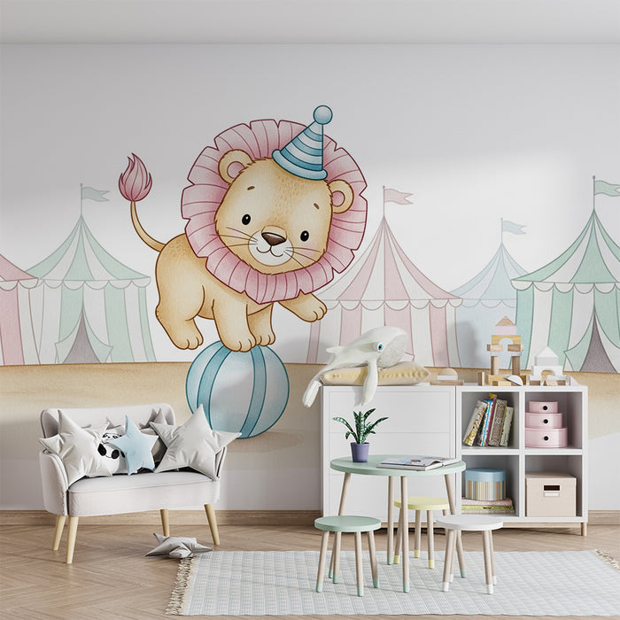 Papel de parede quarto bebê | Pequeno leão acrobata no circo