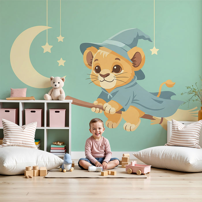 Papel de parede quarto bebê | Micul leu vrăjitor pe o mătură sub lună