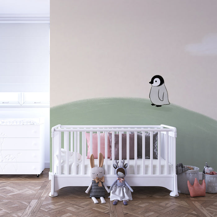 Papel pintado infantil | Pequeño pingüino en una suave colina