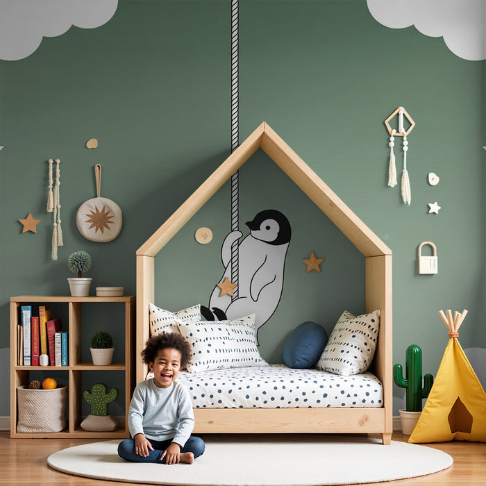 Papier peint chambre bébé | Pingouin espiègle grimpant sur une corde sous un ciel étoilé