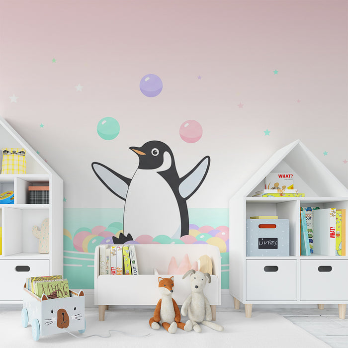 Papel de parede quarto bebê | Pingüim feliz em um oceano de bolas coloridas