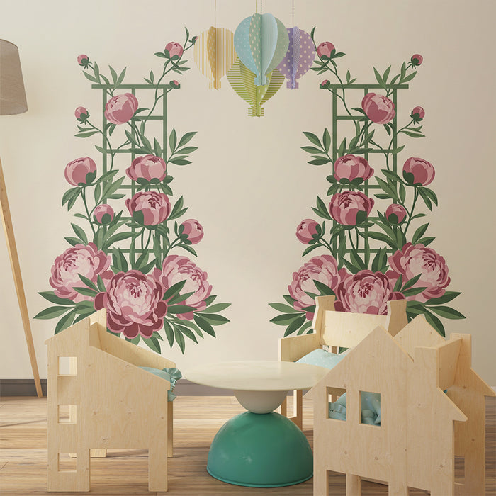 Papier peint chambre bébé | Pivoines délicates et treillis verdoyant