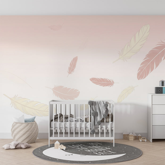 Babykamer behang | Delicate veren op zachte pastel achtergrond