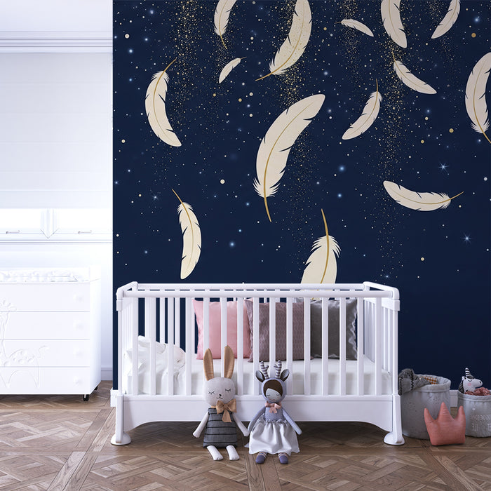 Paberi tapeet beebi tuba | Kuldse sulgede ja säravate tähtedega tumesinisel taustal