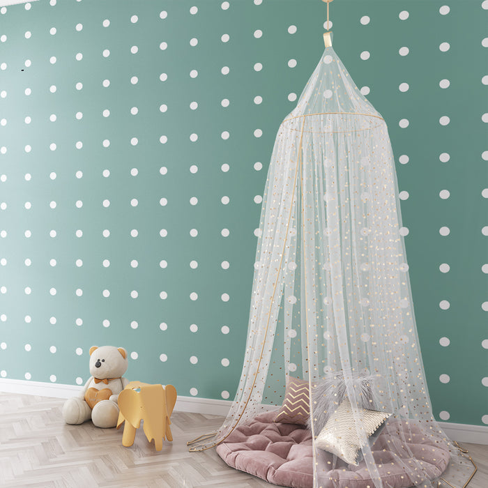 Papel de parede para quarto de bebé | Bolinhas brancas sobre fundo verde suave
