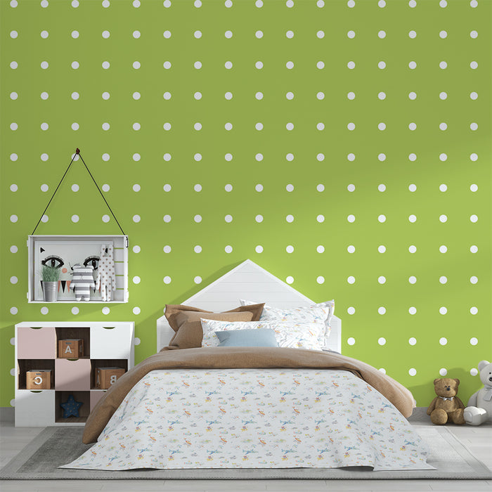 Papel de parede para quarto de bebé | Bolinhas brancas sobre fundo verde suave