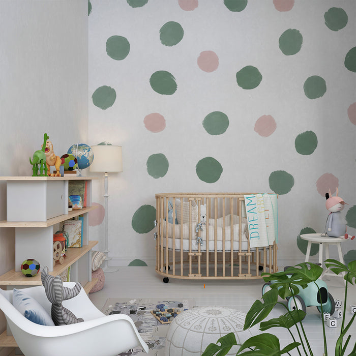 **Barnetapet til babyrommet | Pastellerter i grønt og rosa på hvit bakgrunn**
