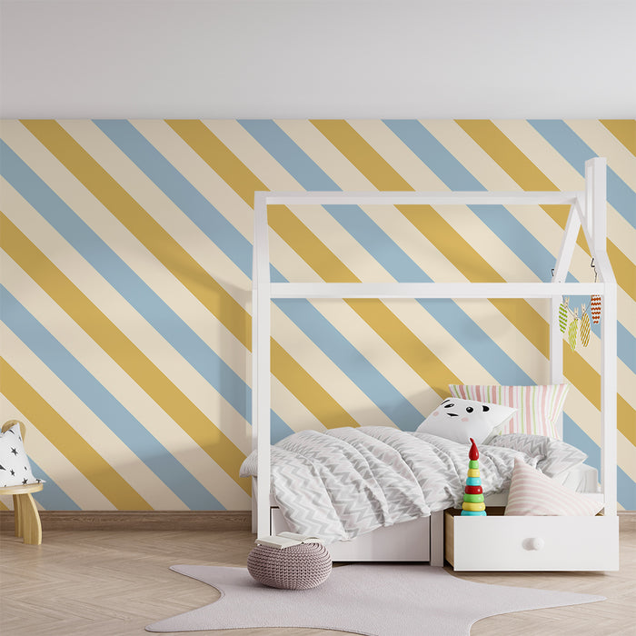 Papier peint chambre bébé | Rayures diagonales douces en bleu et jaune