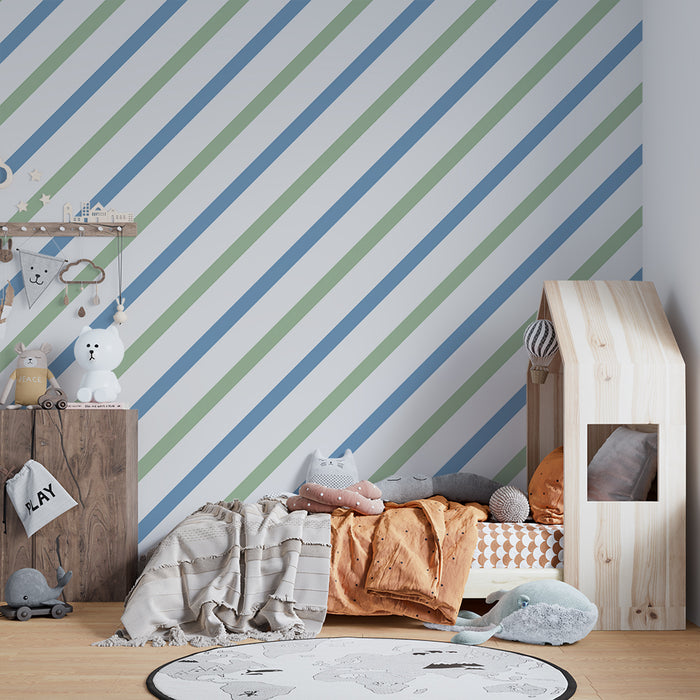 Papier peint chambre bébé | Rayures diagonales en bleu et vert doux