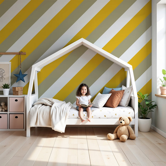 **Oversettelse (fr → no):**

Barneromstapet | Gule og beige diagonale striper for en myk atmosfære