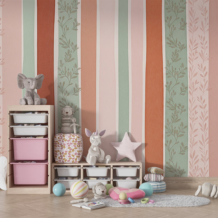 Papier peint chambre bébé | Rayures douces avec motifs de feuillage